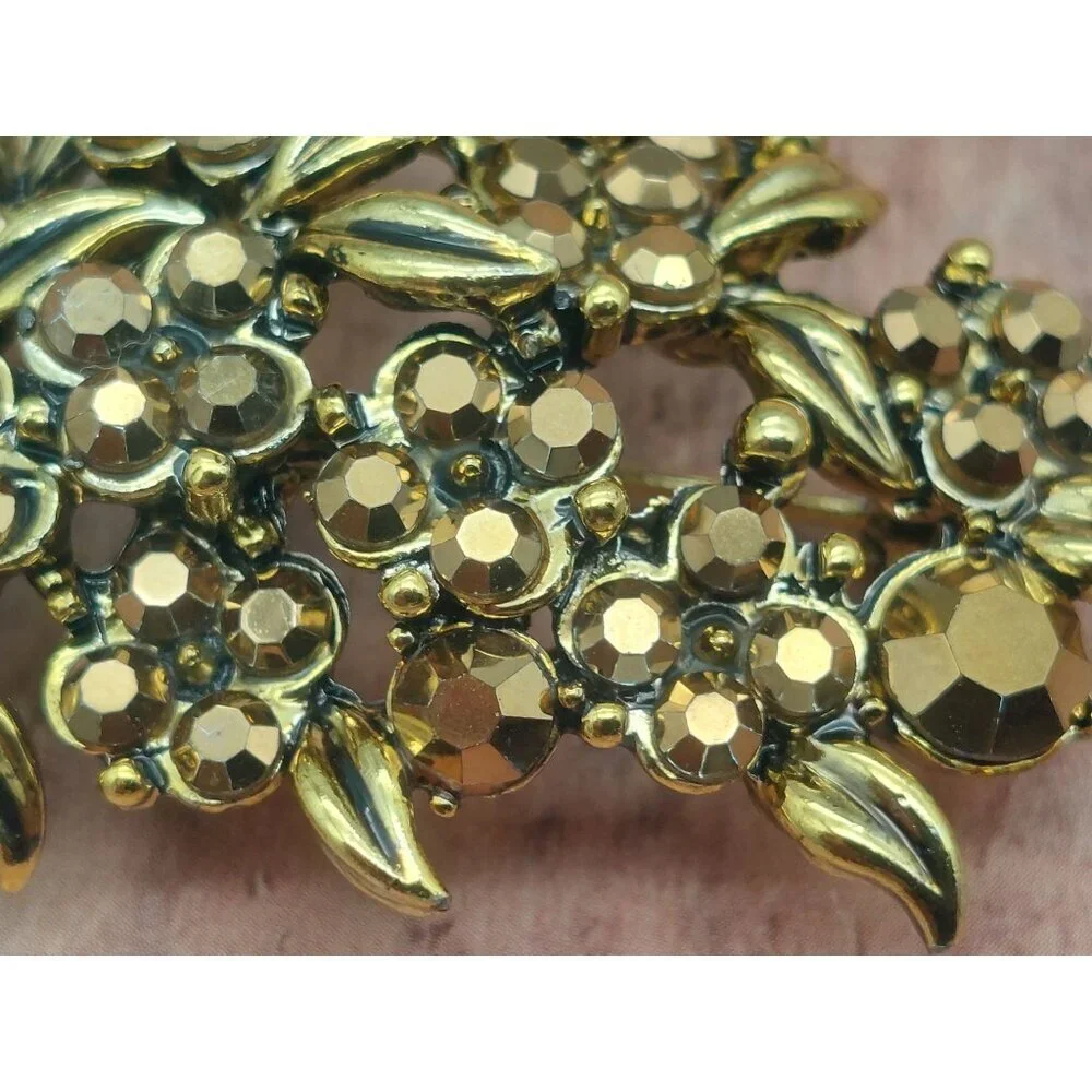 Vintage Hollycraft 1954 Mid Century Gold Rhinestones Brooch Pin Flower Bouquet